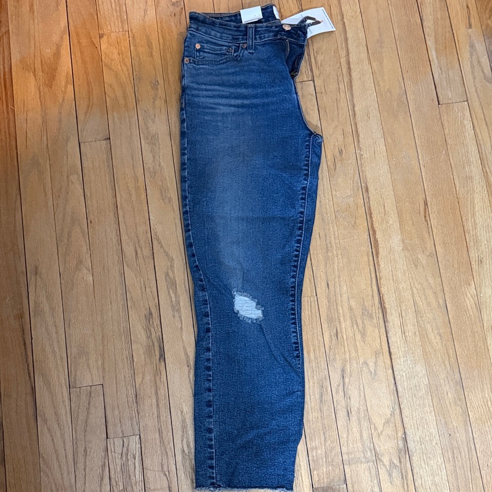 Denizen from Levi's Dark Blue Ankle Jeans